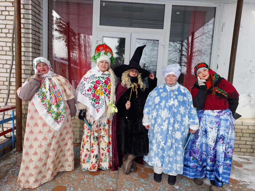 2 марта жители п.Ангоя провожали зиму и встречали весну на веселом празднике Масленицы
